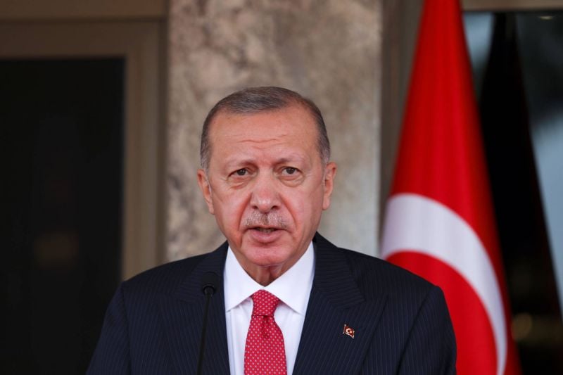 Erdogan menace d'expulser dix ambassadeurs après un appel à libérer un opposant