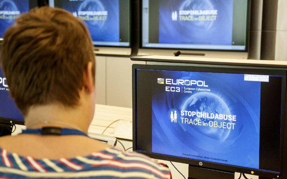 Coup de filet mondial contre le dark web : 150 personnes interpellées
