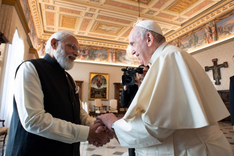 Narendra Modi invite le pape François à venir en Inde