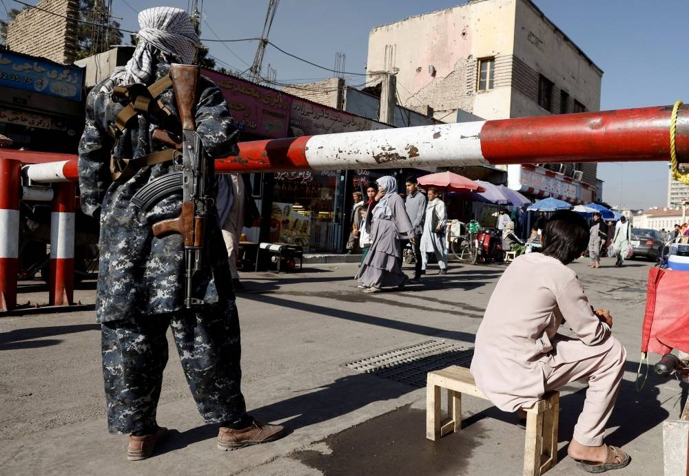 Les talibans lancent un programme contre le chômage et la faim