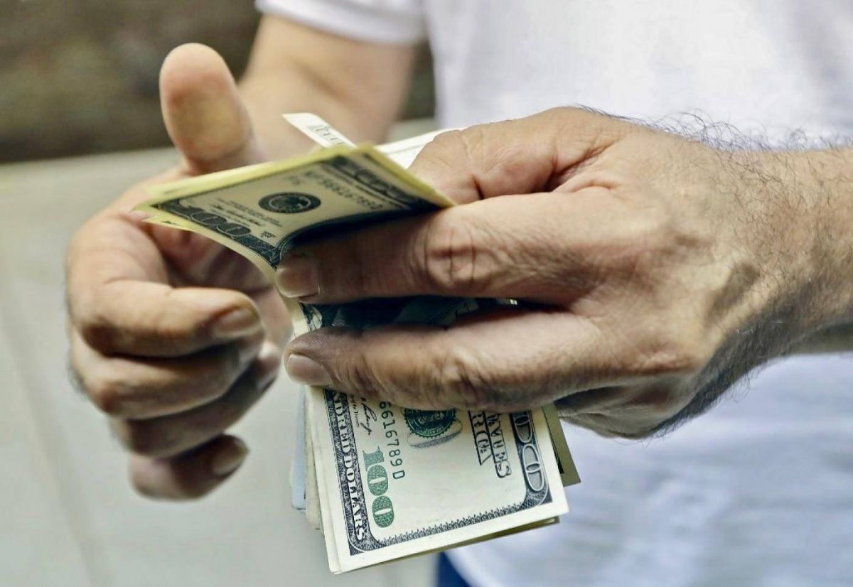 Un salaire au rabais : dans le Golfe, les Libanais rattrapés par la crise