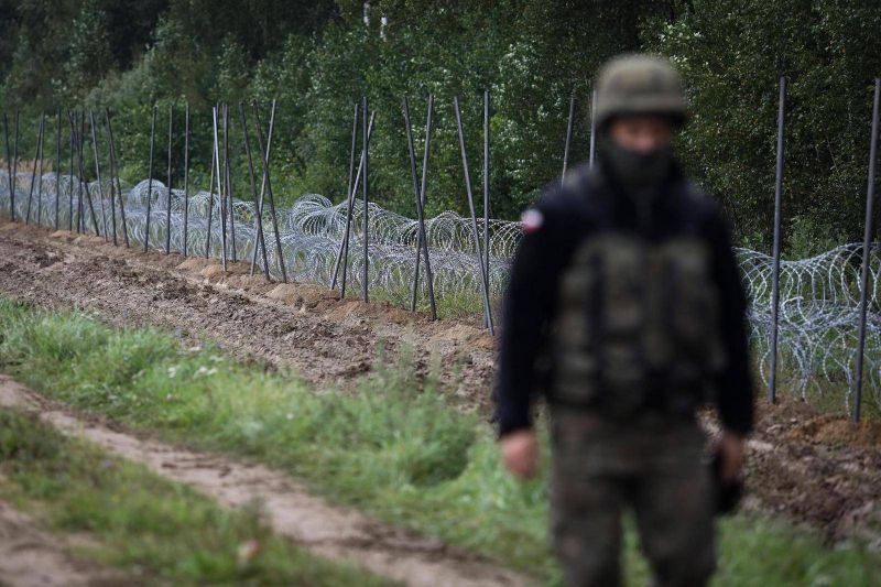Un migrant irakien retrouvé mort à la frontière entre la Pologne et le Belarus