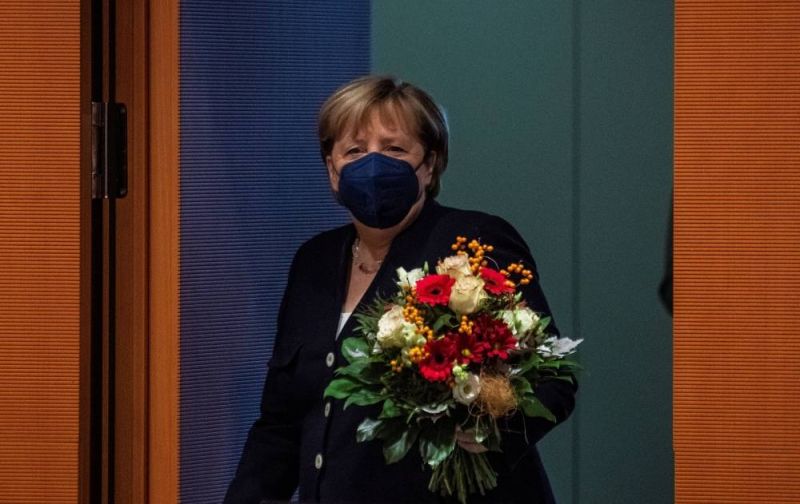 Merkel fait ses adieux à la France après 16 ans au pouvoir