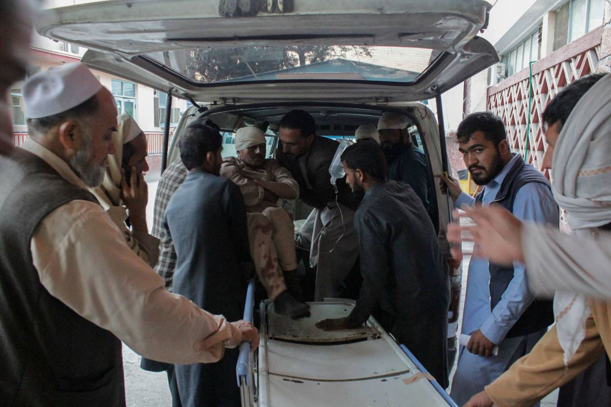 Au moins 3 morts dans une explosion à l’intérieur d’une mosquée près de Jalalabad