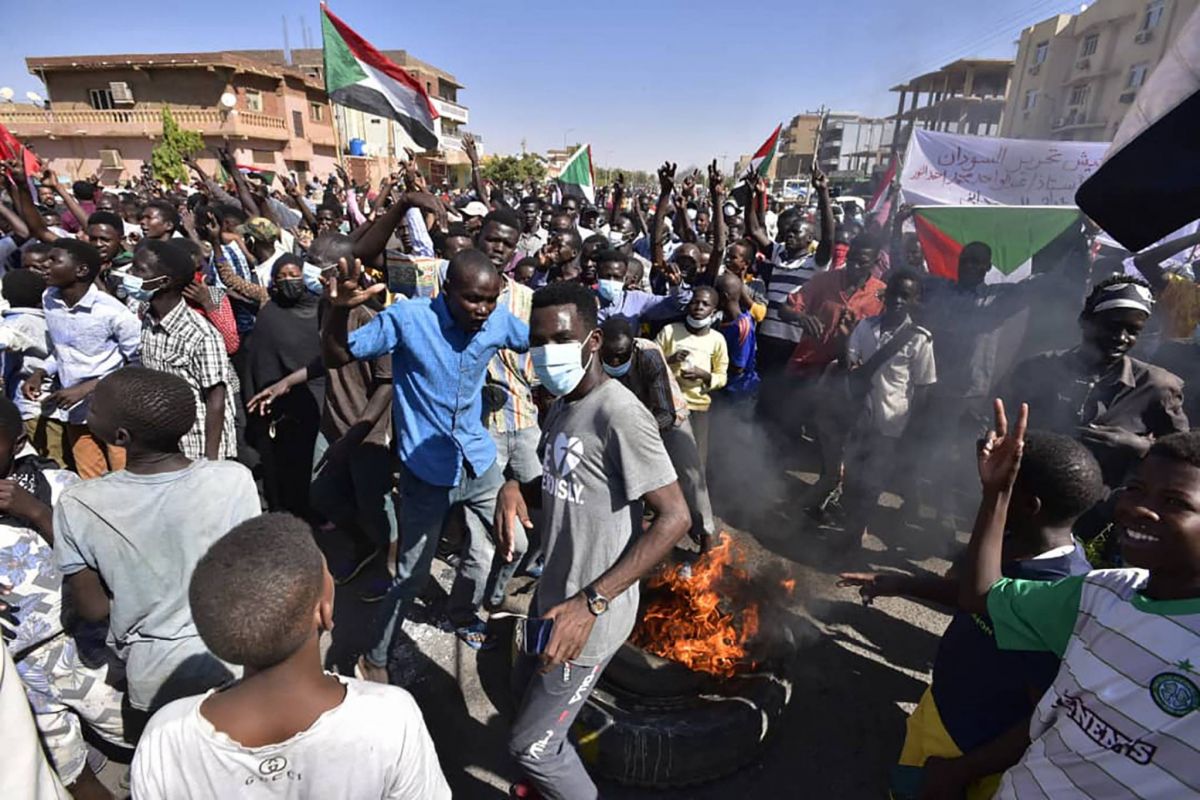 Six morts dans les manifestations contre le coup d’État au Soudan