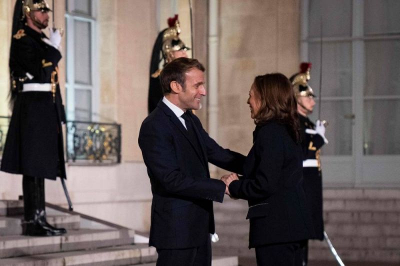 Macron et Kamala Harris jugent 