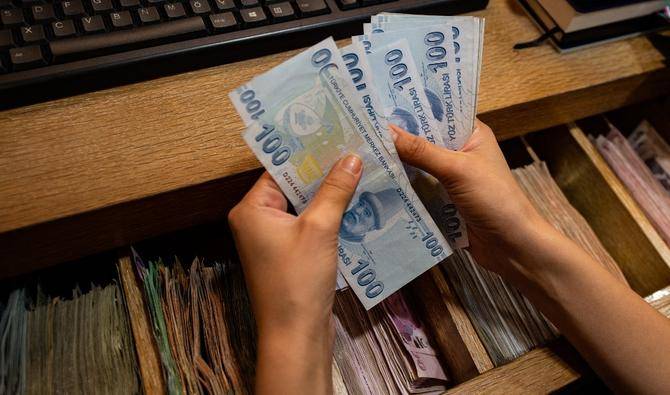Nouvel effondrement de la monnaie qui enfonce le pays dans la crise