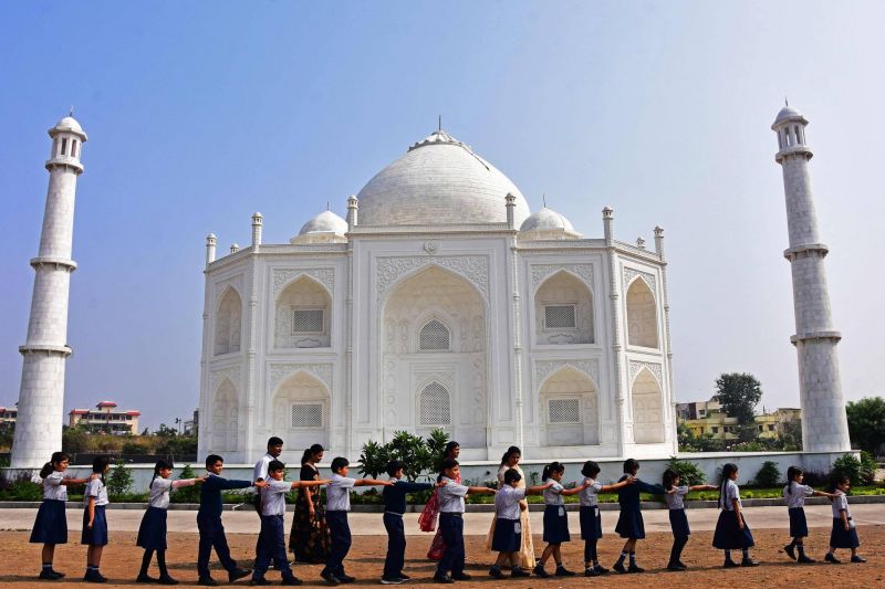 Un Indien érige une copie du Taj Mahal à son épouse