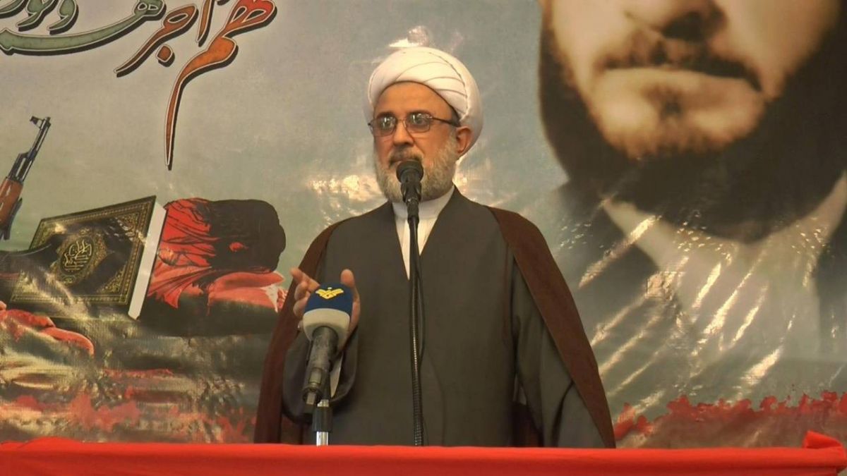 Les efforts pour résoudre la crise gouvernementale se poursuivent, affirme un responsable du Hezbollah
