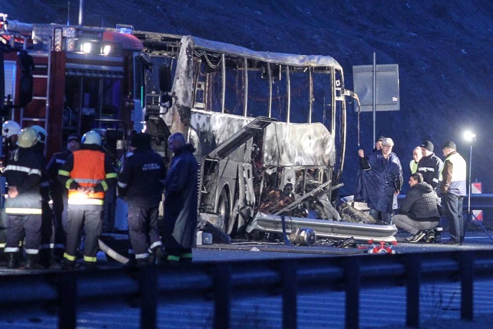 Un autocar s'embrase en Bulgarie, 46 morts