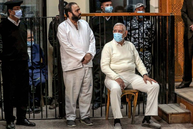 L’Égypte condamne à mort 22 jihadistes, dont un ex-officier de police
