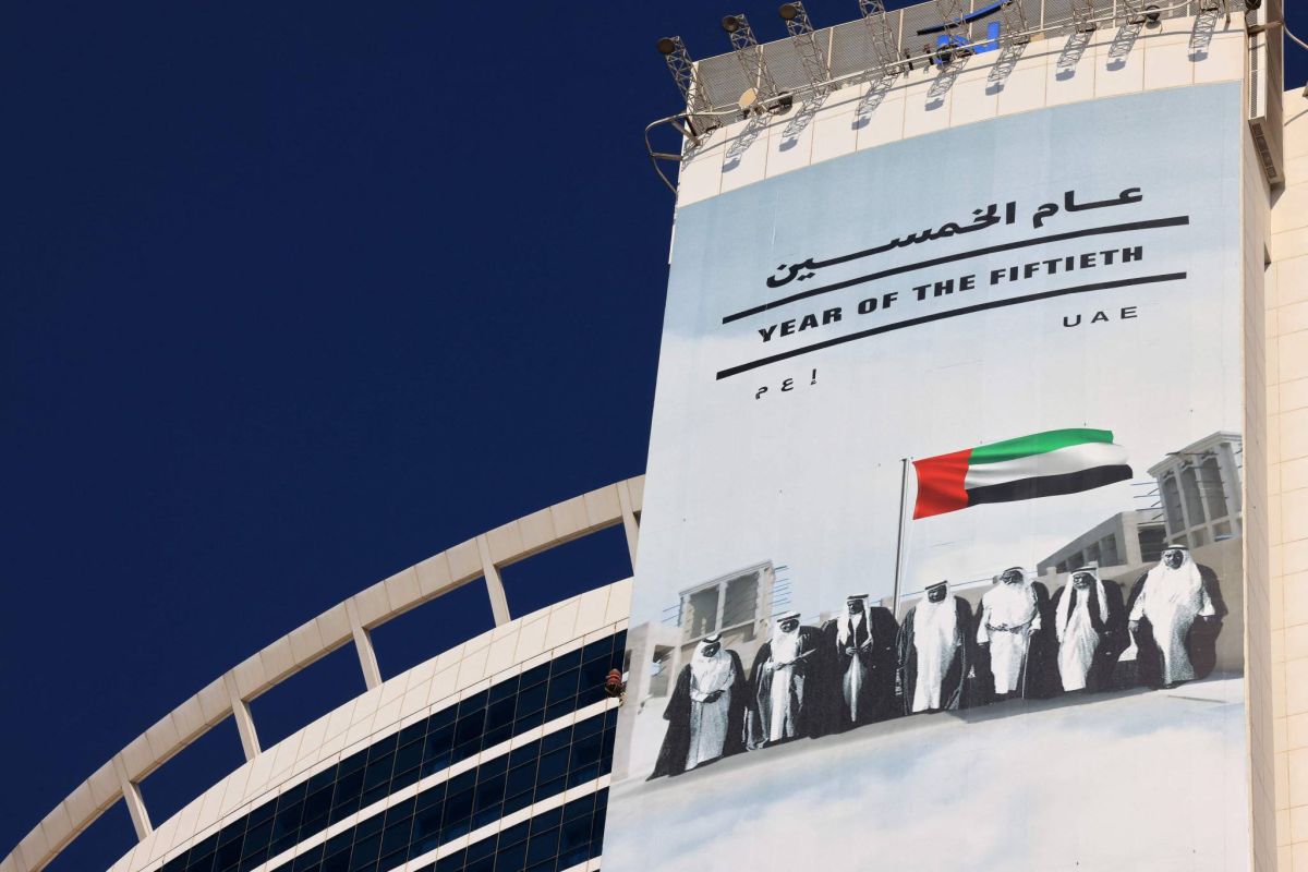 Les Émirats arabes unis, de « la côte des pirates » à la planète Mars