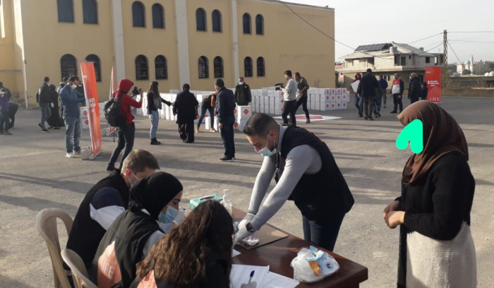 Trois cent quarante colis alimentaires distribués à Fneidek