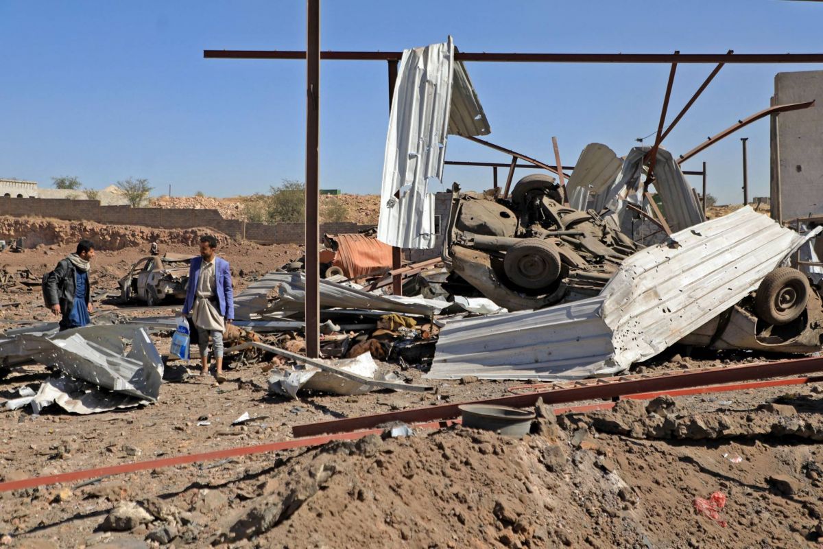 Riyad frappe Sanaa après un tir de missile balistique des houthis