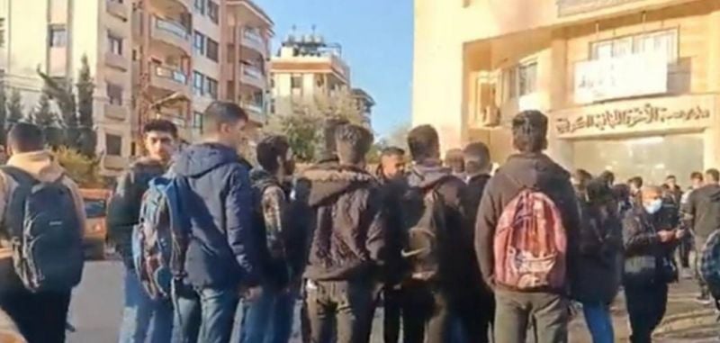 Sit-in devant une école de Tripoli contre un enseignant accusé de harcèlement