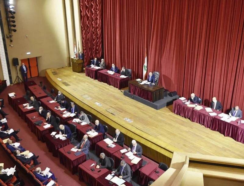 Le Parlement libanais fait son devoir en marge d’une visite du FMI