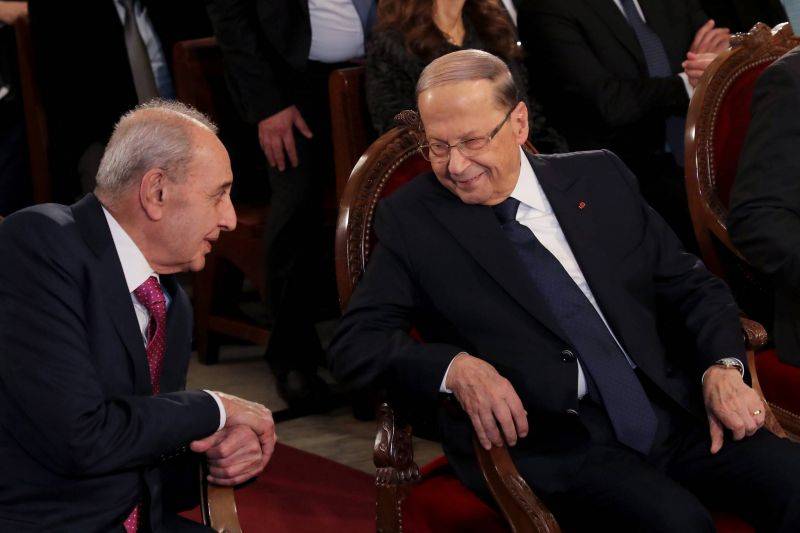 Le tandem chiite pas très pressé de sauver Aoun