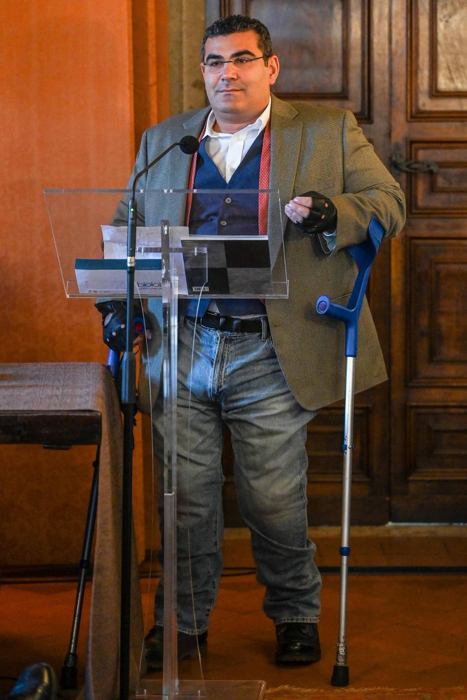 En béquilles dans l’Arctique, Michael Haddad défendra la cause du climat