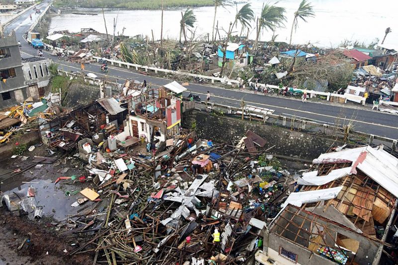 Le typhon Rai fait 375 morts, un ravitaillement d'urgence nécessaire