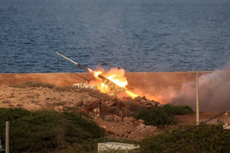 L'Iran tire des missiles lors d'exercices en guise d'avertissement à Israël