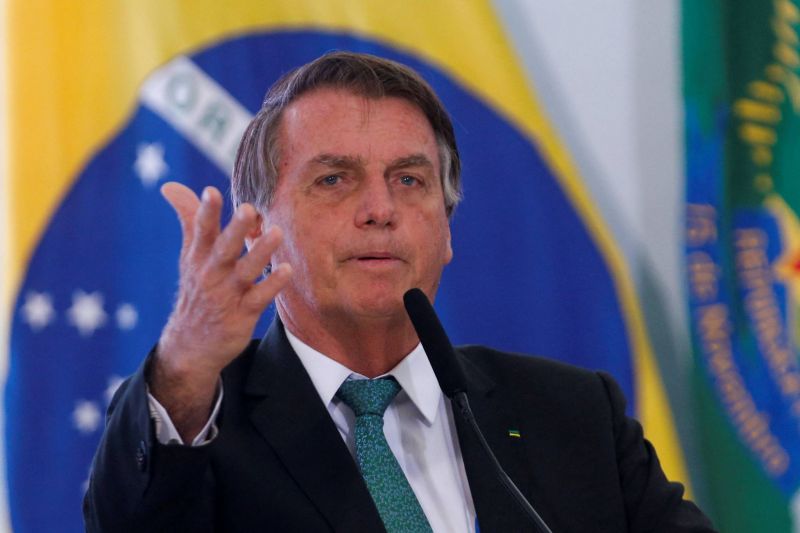 Bolsonaro accusé de faire des menaces 