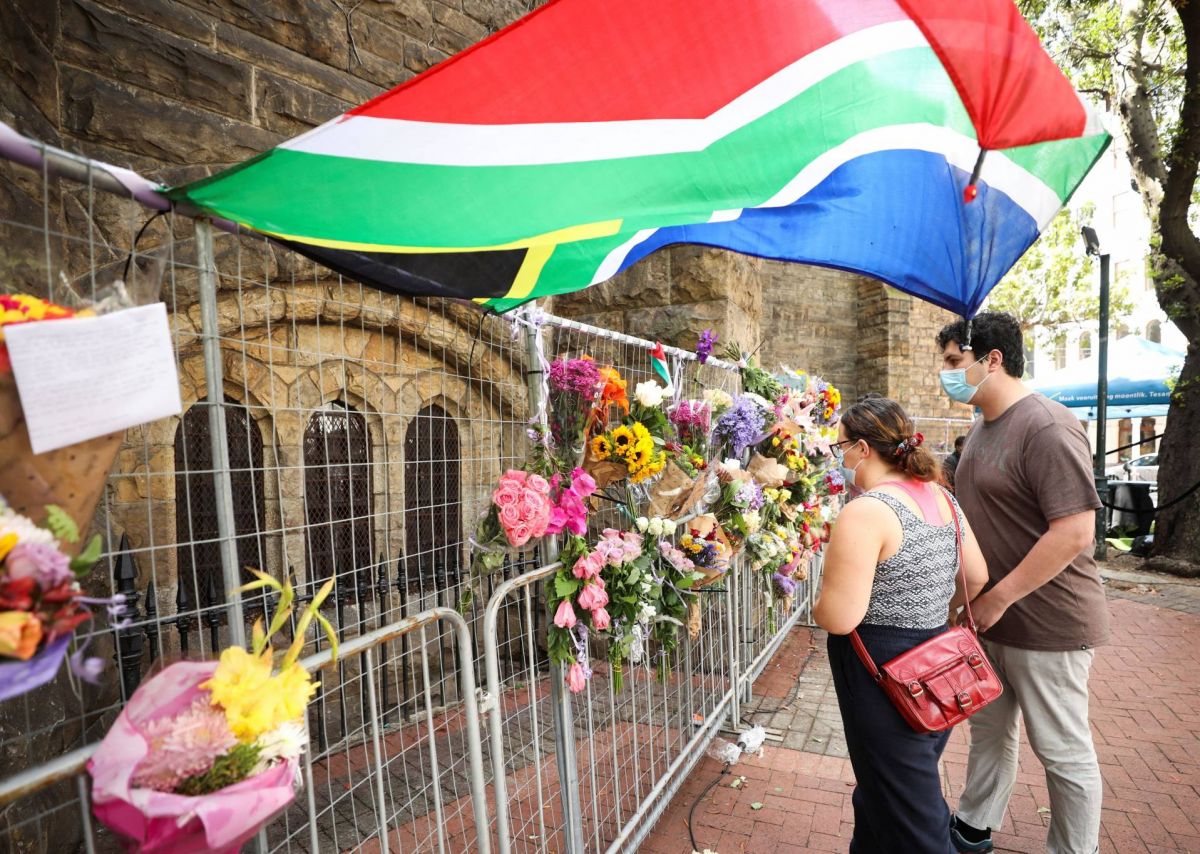 Hommages planétaires, l'Afrique du Sud orpheline
