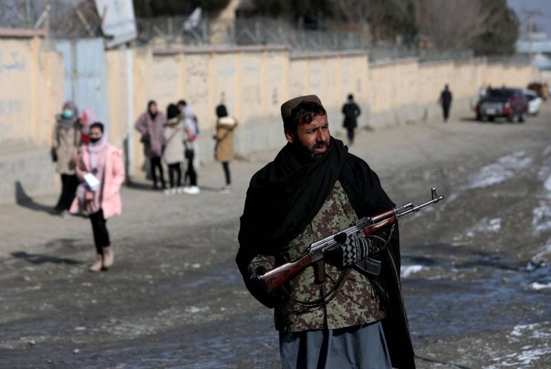 Un chef des talibans pakistanais échappe à une frappe présumée de drone