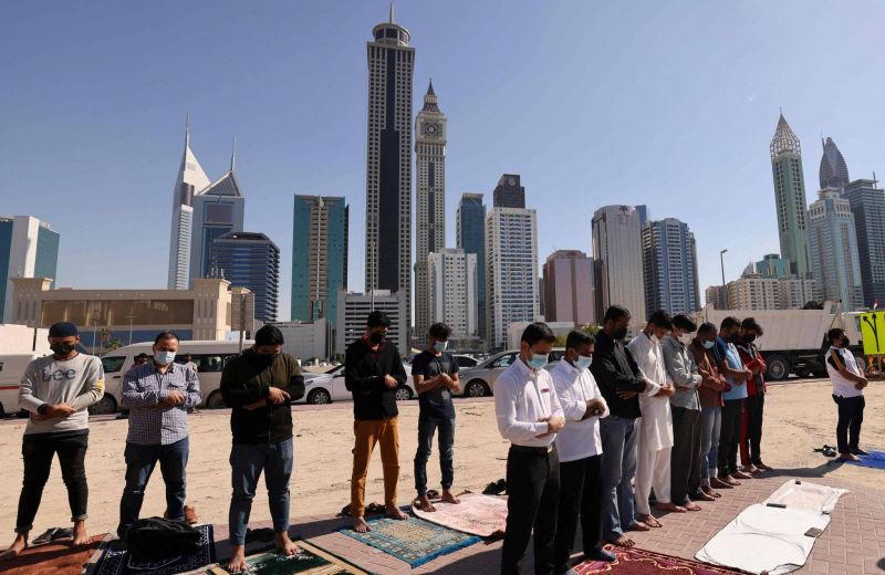 « Ça fait bizarre » : accueil mitigé aux Émirats pour le nouveau week-end