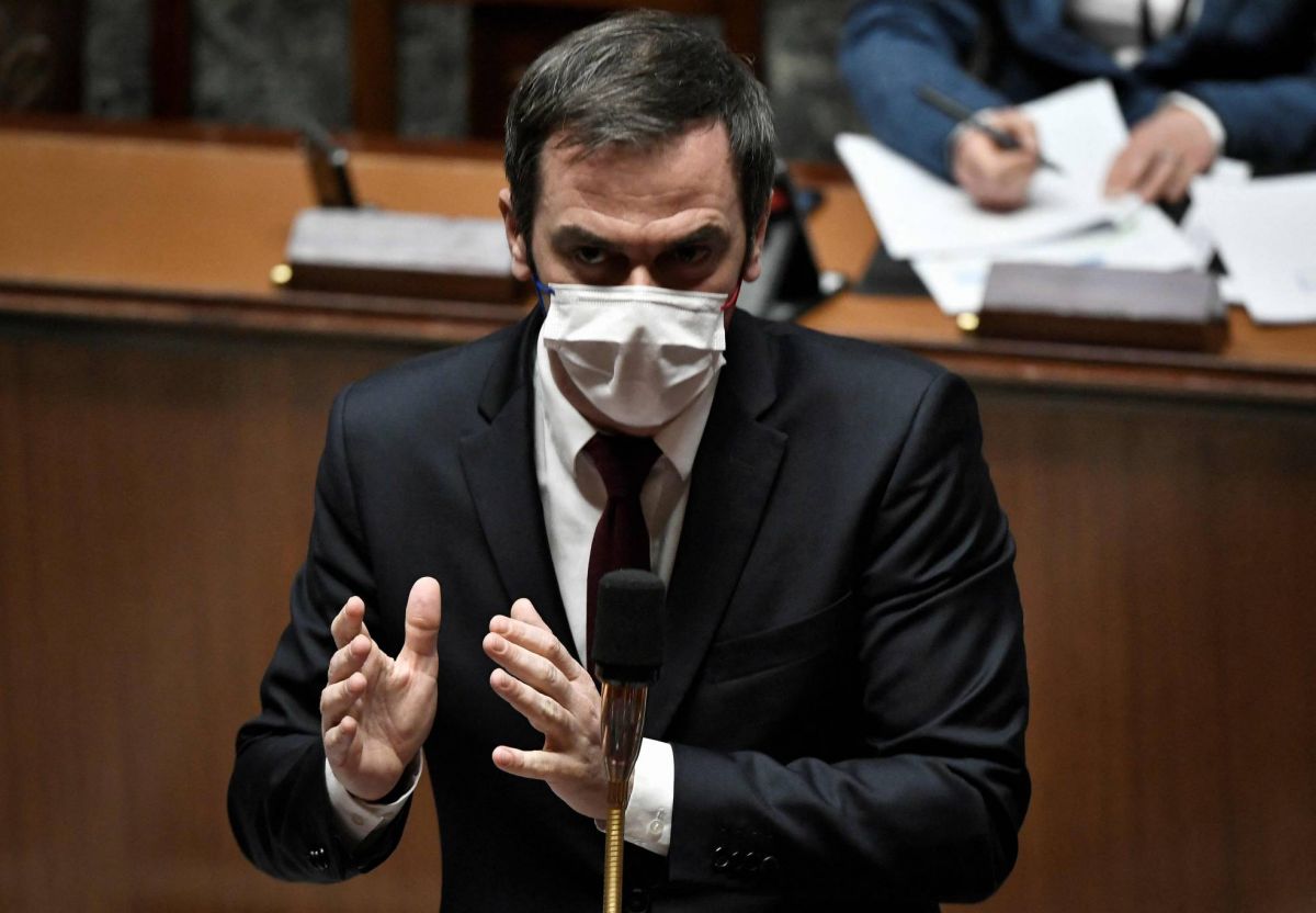 Le gouvernement mis en difficulté sur son projet de pass vaccinal