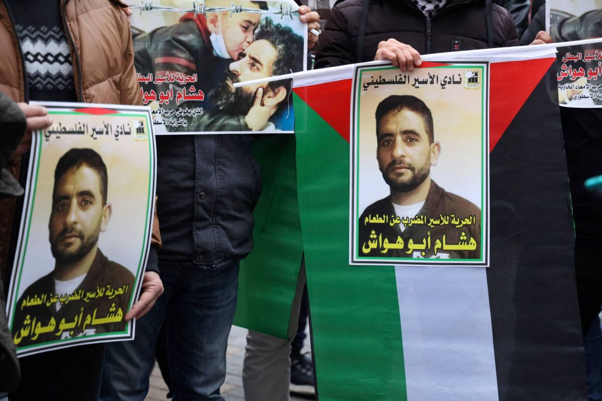 Après 141 jours, un prisonnier palestinien arrête sa grève de la faim