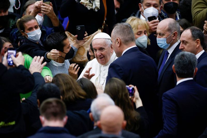 Le pape annule sa visite du Nouvel An à la crèche de la place St-Pierre