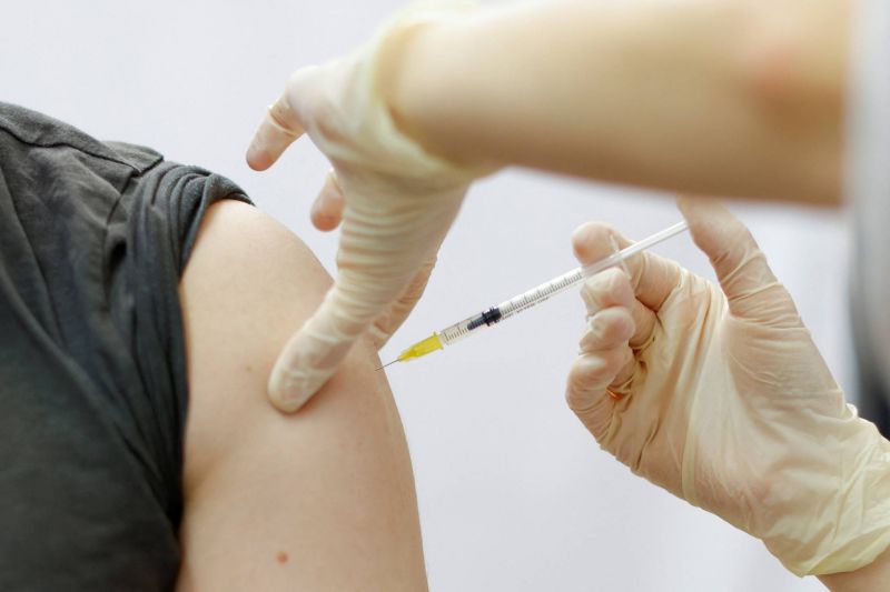 Aux Emirats, les non-vaccinés ne pourront pas se rendre à l'étranger