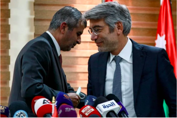 Energy minister says pending regional deals will increase electricity in Lebanon by eight and two hours respectively Energy minister says pending regional deals will increase electricity in Lebanon by eight and two hours respectively