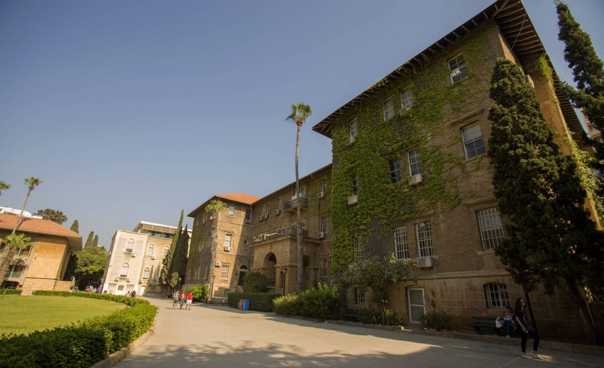 Le « lollar » à 8 000 LL affectera-t-il les frais de scolarité dans les universités ? Le « lollar » à 8 000 LL affectera-t-il les frais de scolarité dans les universités ?