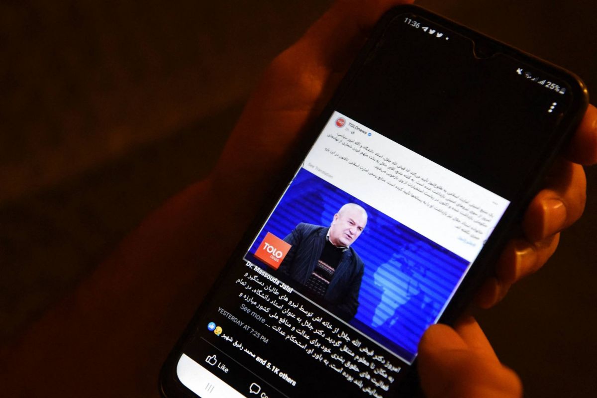 Arrestation d'un professeur respecté, critique des talibans