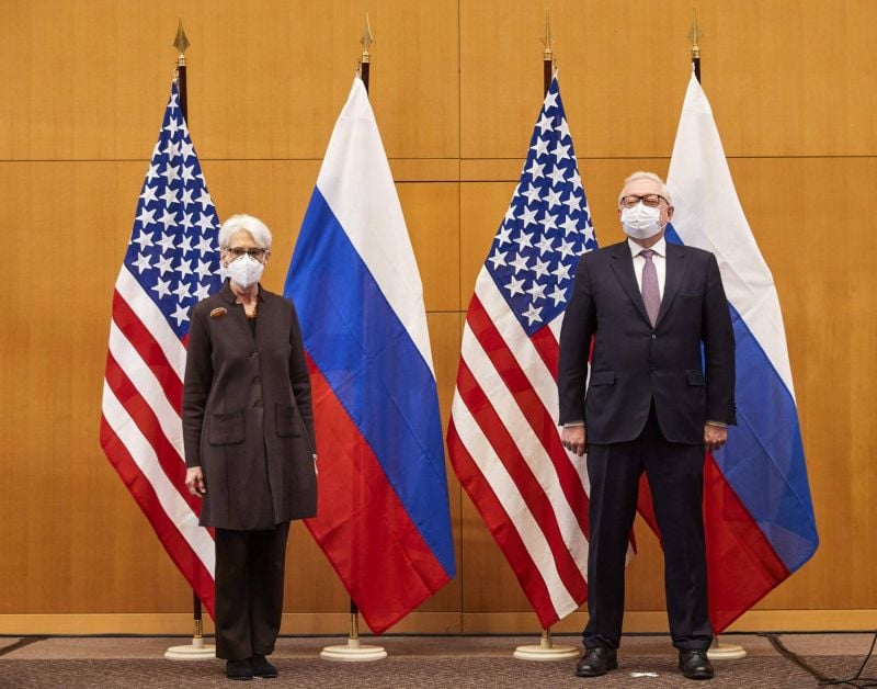 Ukraine et sécurité européenne : Américains et Russes lancent des pourparlers tendus