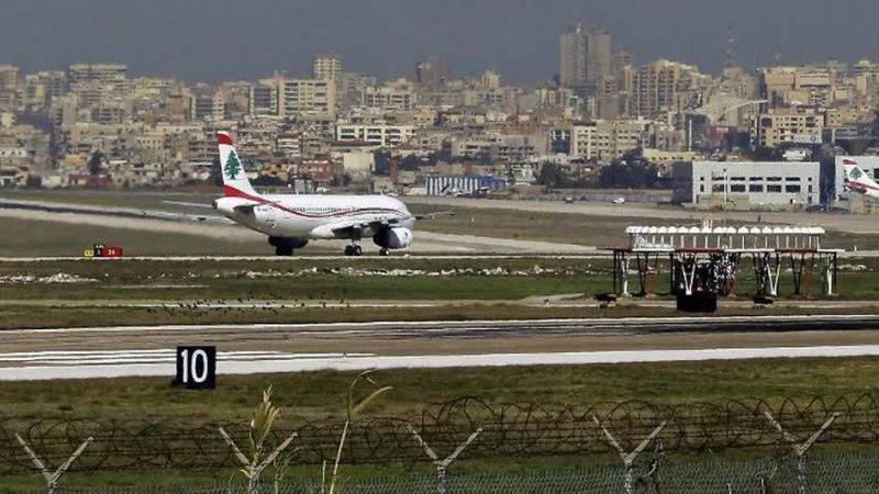 L'avion grec n'a pas été endommagé par un tir de balle, assurent les ministres de l'Intérieur et des Transports