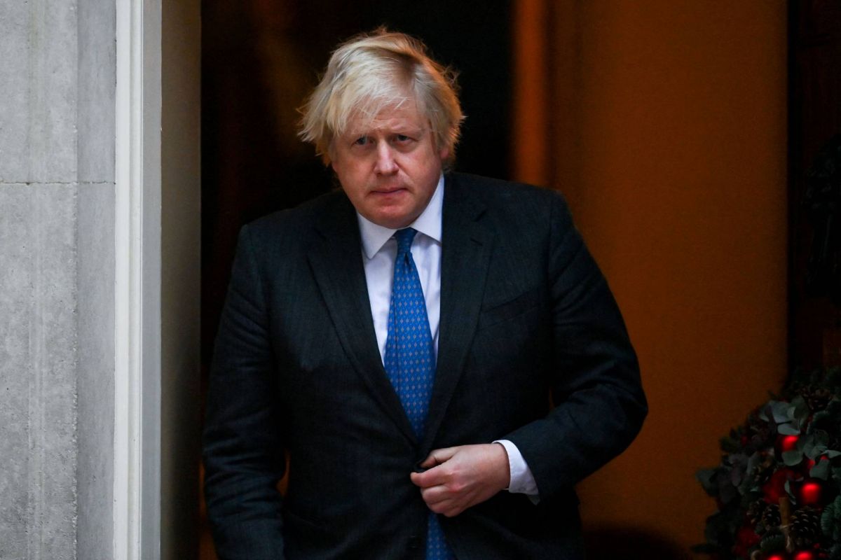Fêtes la veille de funérailles royales: Downing Street s'excuse auprès de la reine