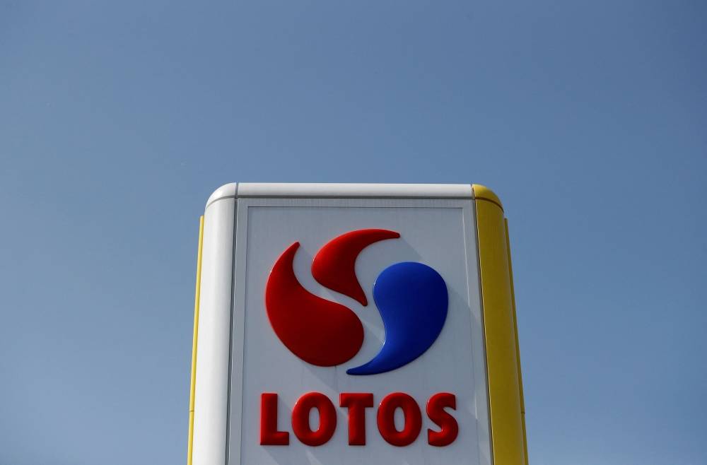 Des groupes hongrois et saoudiens achètent des actifs pétroliers en Pologne