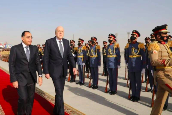 Mikati lands in Egypt for World Youth Forum