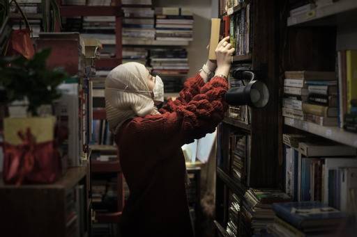 Reading in times of crisis: Lebanon’s bookstores and bibliophiles battle through the storm