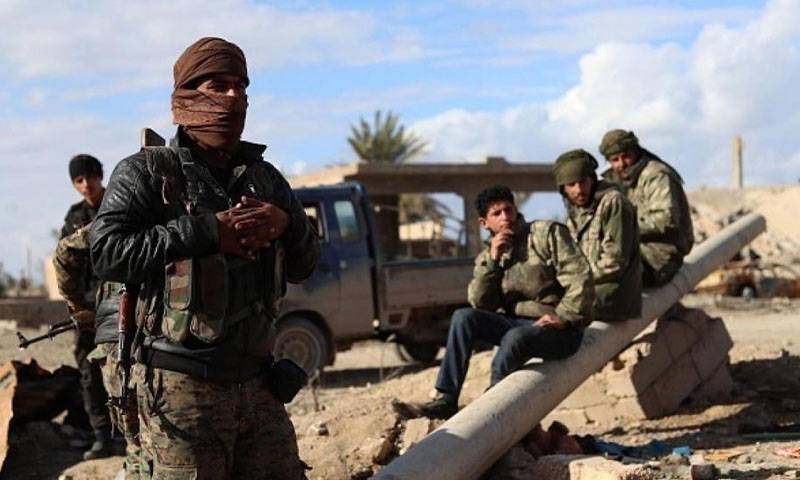 Pour entrer dans les zones kurdes en Syrie, les déplacés arabes doivent montrer patte blanche