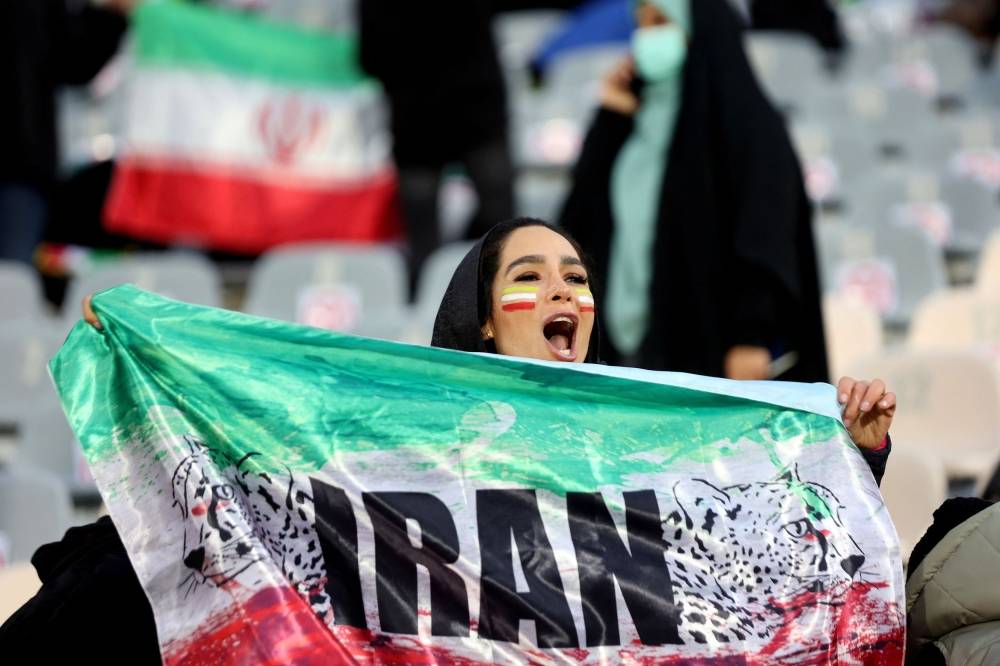 Des femmes assistent à un match de foot pour la première fois depuis trois ans