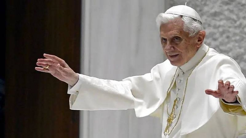 Prêtre pédophile en Allemagne : l'ancien pape Benoît XVI rectifie ses déclarations