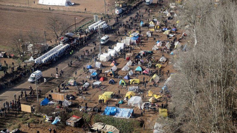 Douze migrants découverts morts de froid à la frontière grecque
