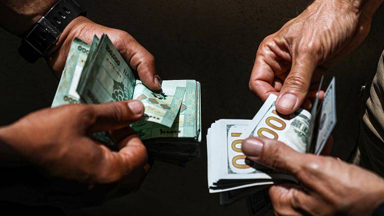 La livre se redresse face au dollar et passe sous la barre des 20.000 LL sur le marché parallèle