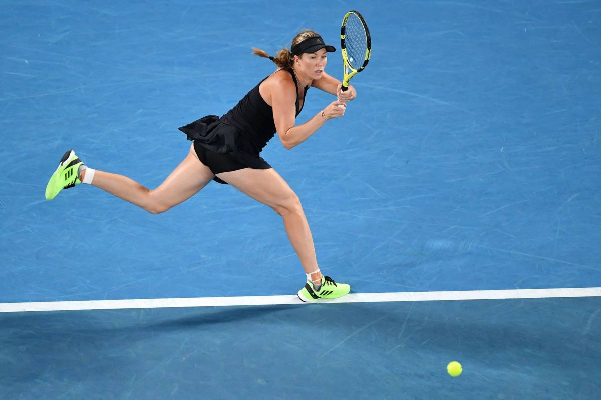 La fusée Barty affrontera la coriace Collins en finale demain