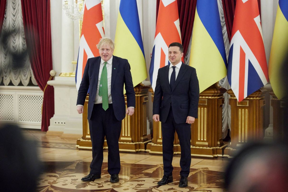 Américains et Russes veulent poursuivre le dialogue, mais Washington exhorte à la désescalade « immédiate »