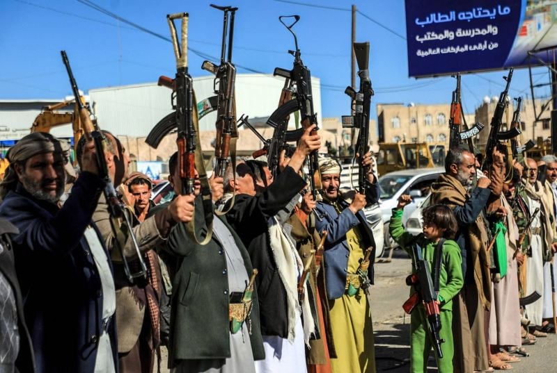 Les rebelles houthis ferment six radios à Sanaa