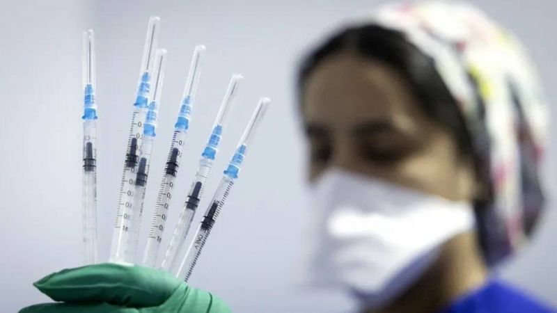 Le Maroc lance la construction d'une usine de fabrication de vaccins anti-Covid